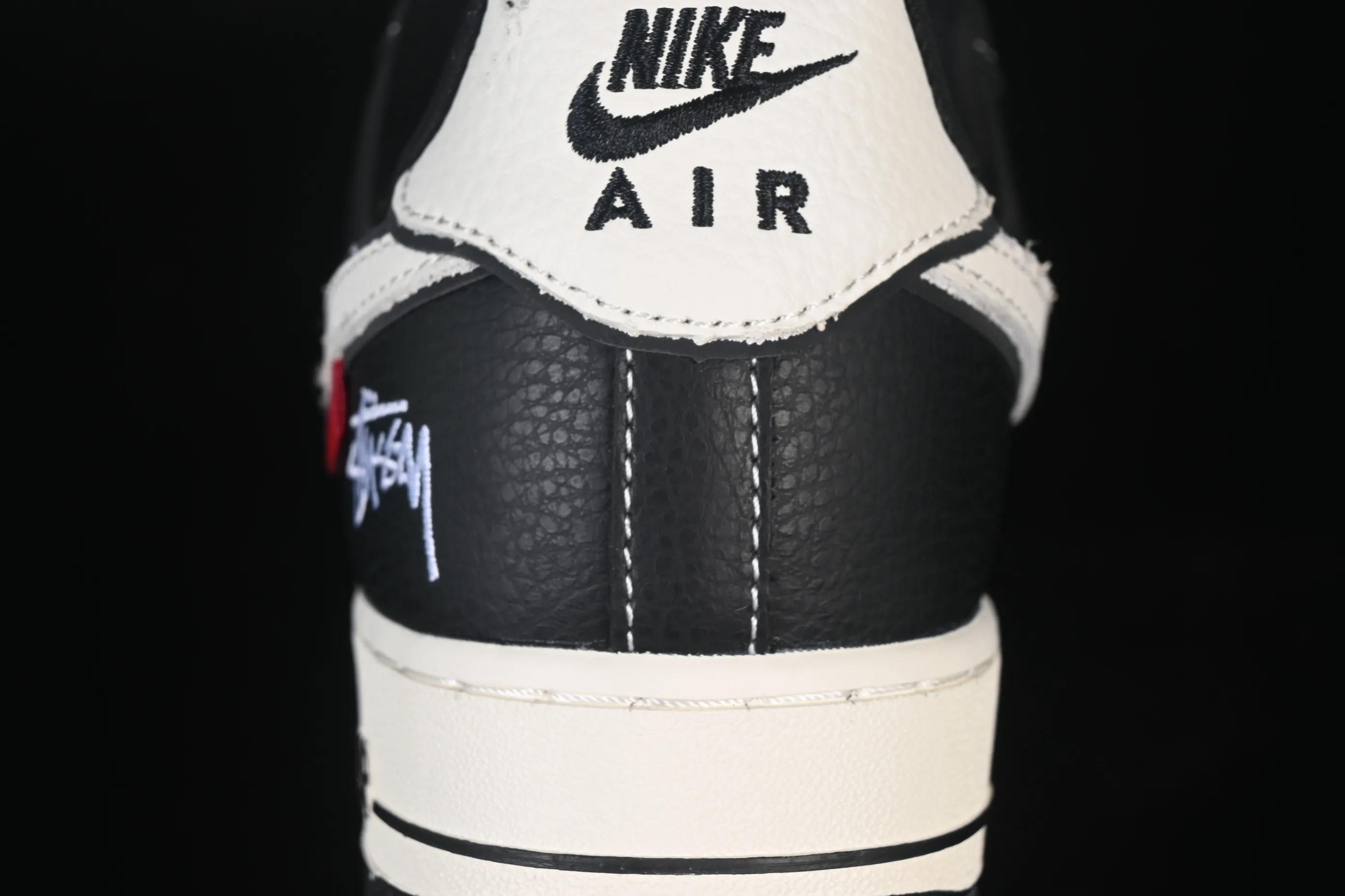 All categories Nk Air Force 1 Air Force series Nk Air Force 1 Low Air Force low-top Nike Air Force 1'07 Low Stusi co-branded classic black and white panda Air Force 1 low-top casual sneakers DD1982-318